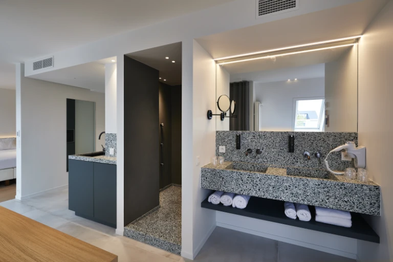 Carousel slide