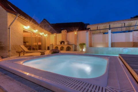 Poolhouse
