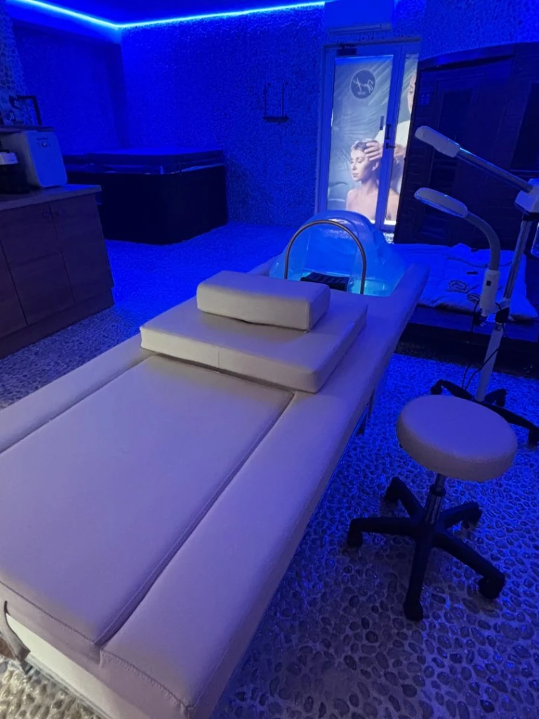 Inova Wellness - Ternat - Headspa for men Istanbul experience in {"id":65,"name":{"de":"Ternat","en":"Ternat","fr":"Ternat","nl":"Ternat"},"postal_code":"1740","province":{"de":"Fl\u00e4misch-Brabant","en":"Flemish Brabant","fr":"Brabant flamand","nl":"Vlaams-Brabant"},"country":"be"}