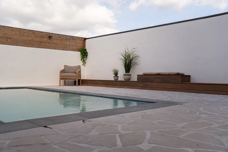 Pure by Di Lusso  - Pure Privé sauna 2u, 2,5u en 3 uur in {"id":210,"location":{"type":"Point","coordinates":[4.571509,51.130215]},"country":"be","postal_code":"2500","name":{"de":"Lier","en":"Lier","fr":"Lier","nl":"Lier"},"province":{"de":"Antwerpen","en":"Antwerp","fr":"Anvers","nl":"Antwerpen"},"created_at":"2026-03-02T02:42:51.000000Z","updated_at":"2026-03-02T02:42:51.000000Z"}